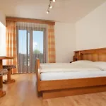 Penzion Hubertushof Latschach ober dem Faakersee