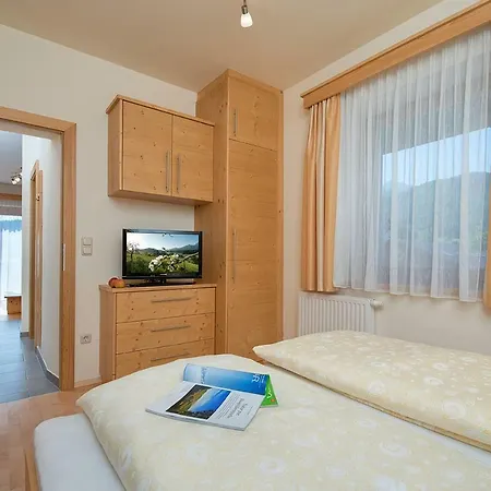 Hubertushof Pensjonat Latschach ober dem Faakersee