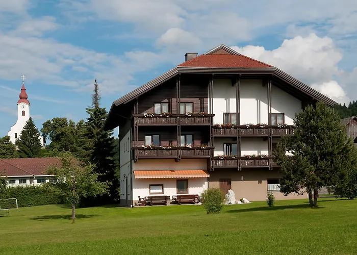 Pensjonat Hubertushof Latschach ober dem Faakersee