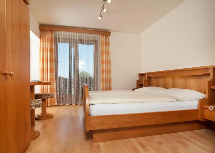 בית הארחה Hubertushof לצכאך אובר דם פאקרסי