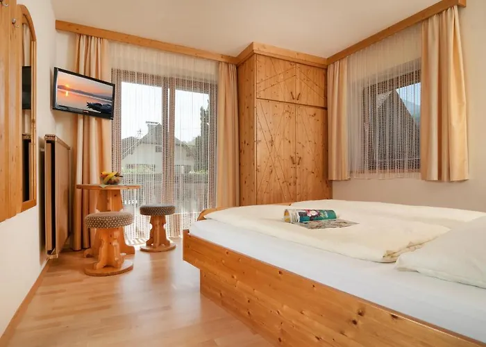 Hubertushof Pensjonat Latschach ober dem Faakersee